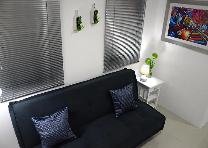 Jazz Makati Luxury *